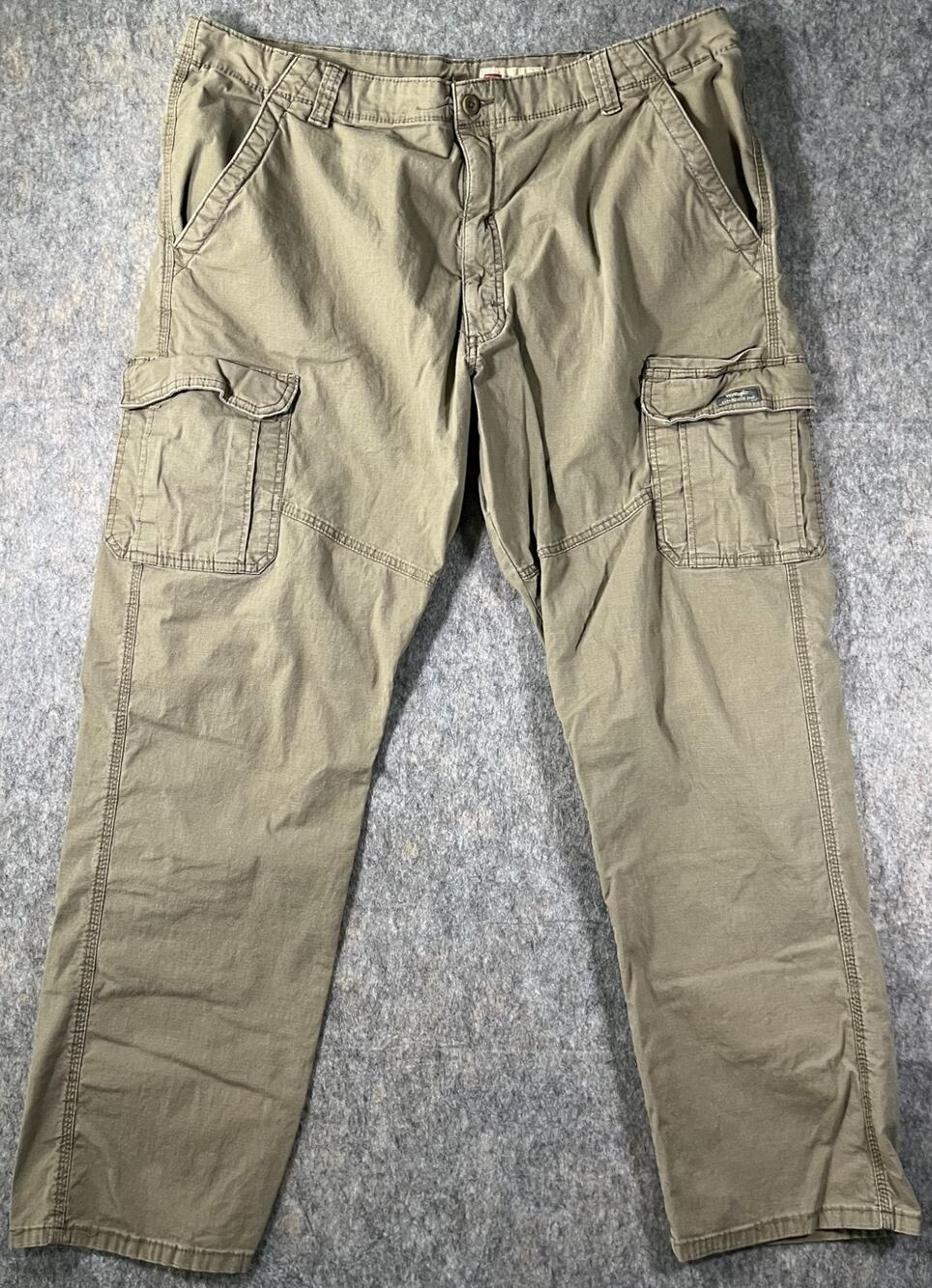 Wrangler Relaxed Fit Cargo Pants Mens 42x31 Cotton Spandex Stretch Utility Green - Picture 1 of 14